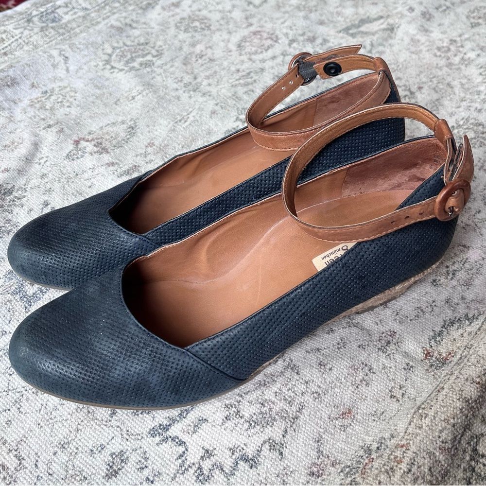 Paul Green Black Textured Leather Flats with Brown Ankle Strap